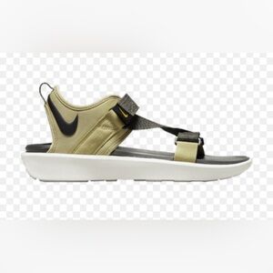 Nike Vista Sandals Wheatgrass size 11 IMMACULATE